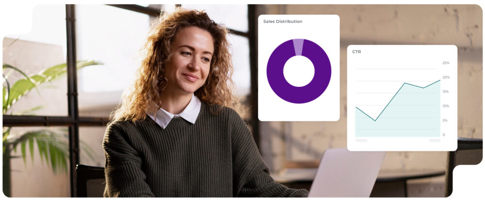 Una profesional analizando métricas de ventas y CTR en su ordenador para interpretar datos y activar señales de negocio precisas en el sector retail.